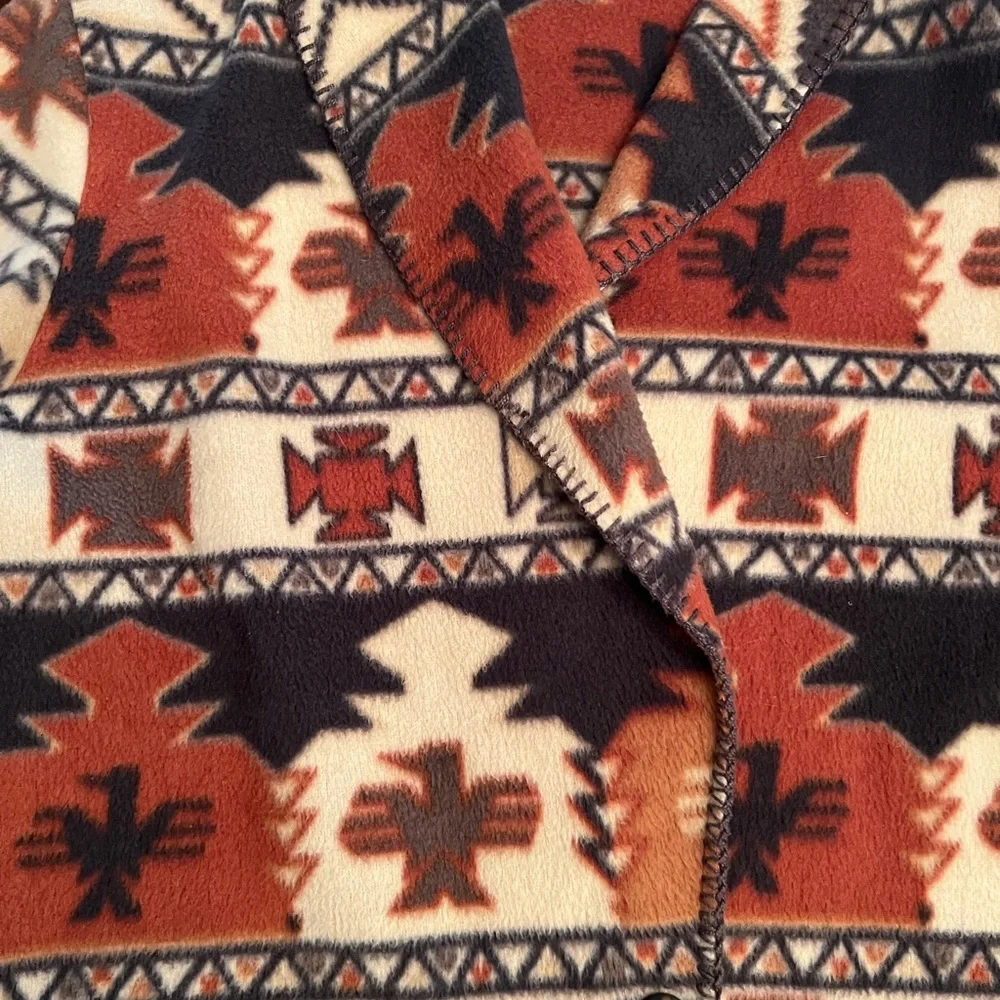Sunbelt size large shacket 100% polyester made in USA tribal aztec design - Picture 6 of 6